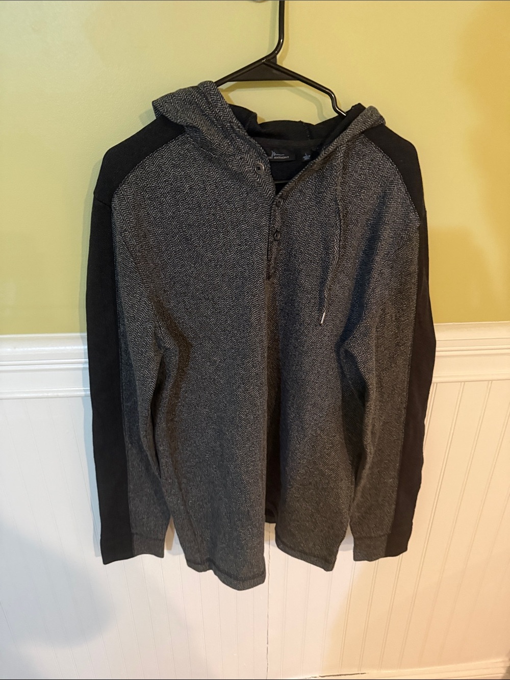 Marc Anthony Men's Size L Zip-Up Hooded Sweater - Charcoal & Black